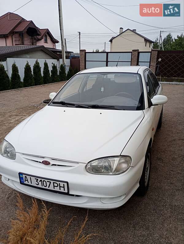 Седан Kia Sephia 2001 в 