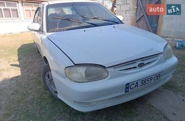 Седан Kia Sephia 1998 в Умани