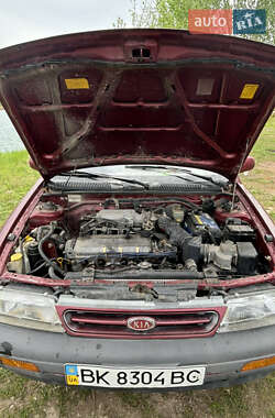Седан Kia Sephia 1995 в 