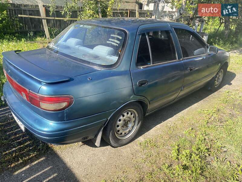 Седан Kia Sephia 1994 в Малині