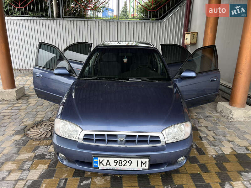 Седан Kia Sephia 2003 в Тернополі