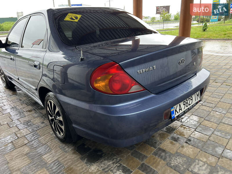 Седан Kia Sephia 2003 в Тернополі