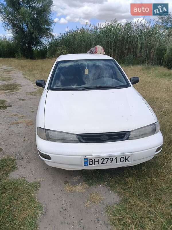 Седан Kia Sephia 1997 в Тарутиному