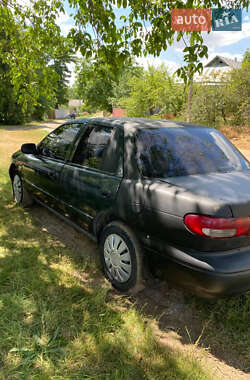 Седан Kia Sephia 1997 в Умани
