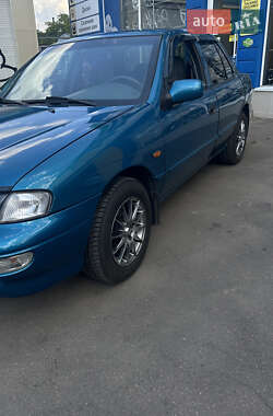 Седан Kia Sephia 1998 в 