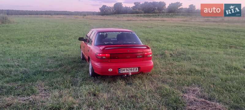 Седан Kia Sephia 1998 в Ромнах