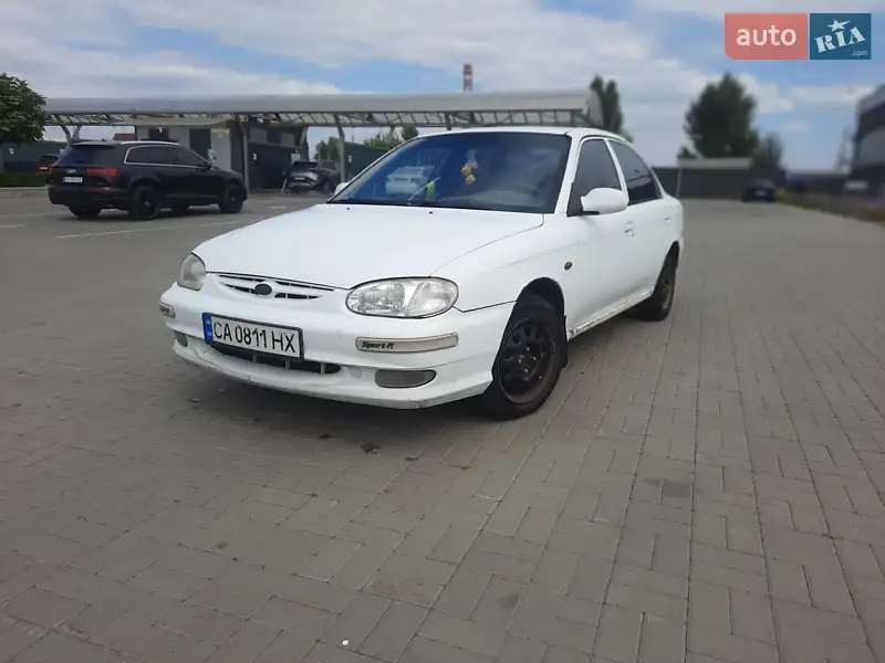 Kia Sephia 2001