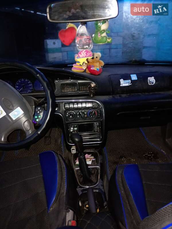 Седан Kia Sephia 1997 в Мироновке