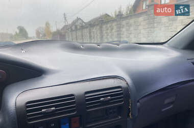 Седан Kia Sephia 1994 в  фото 10 Седан Kia Sephia 1994 в