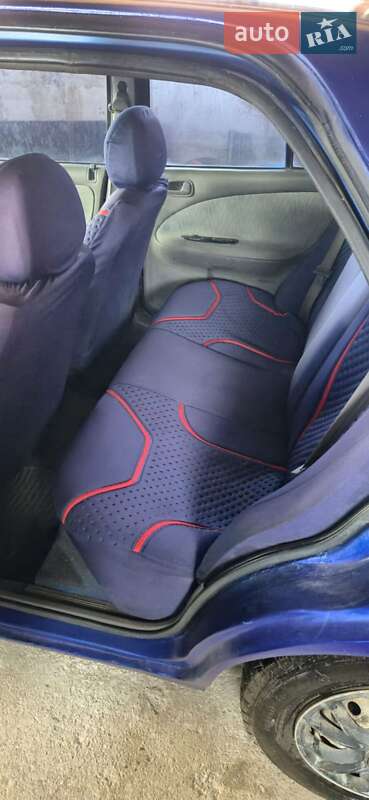 Седан Kia Sephia 1996 в Мироновке