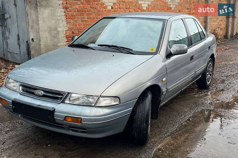 Седан Kia Sephia 1994 в Сумах