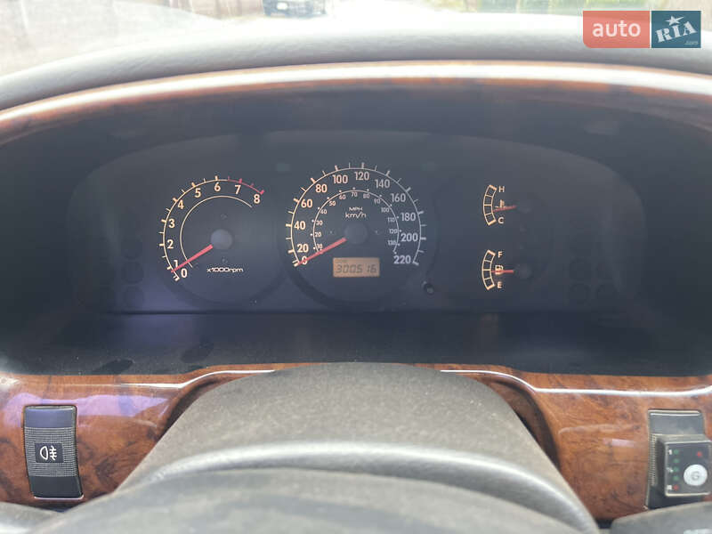 Седан Kia Sephia 2001 в Києві