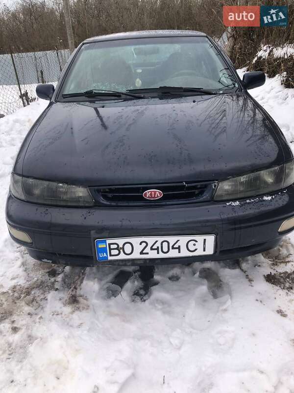 Седан Kia Sephia 1996 в Борщеве
