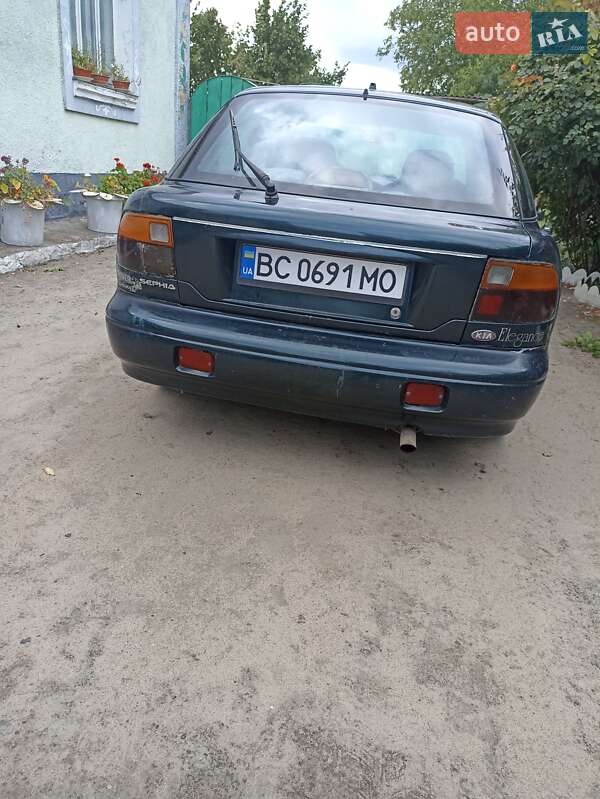 Седан Kia Sephia 1998 в Ківерцях