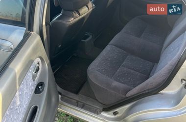 Седан Kia Sephia 2004 в Кривом Роге