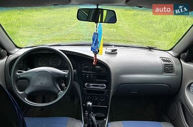 Седан Kia Sephia 1998 в Сумах
