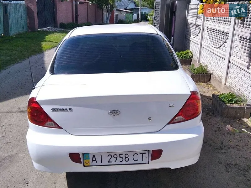Kia Sephia 2003