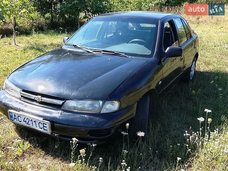 Седан Kia Sephia 1996 в Луцке