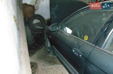 Хетчбек Kia Shuma 2002 в Миколаєві
