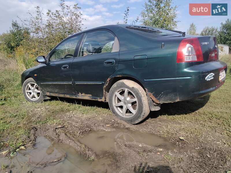 Хэтчбек Kia Shuma 2003 в Ровно