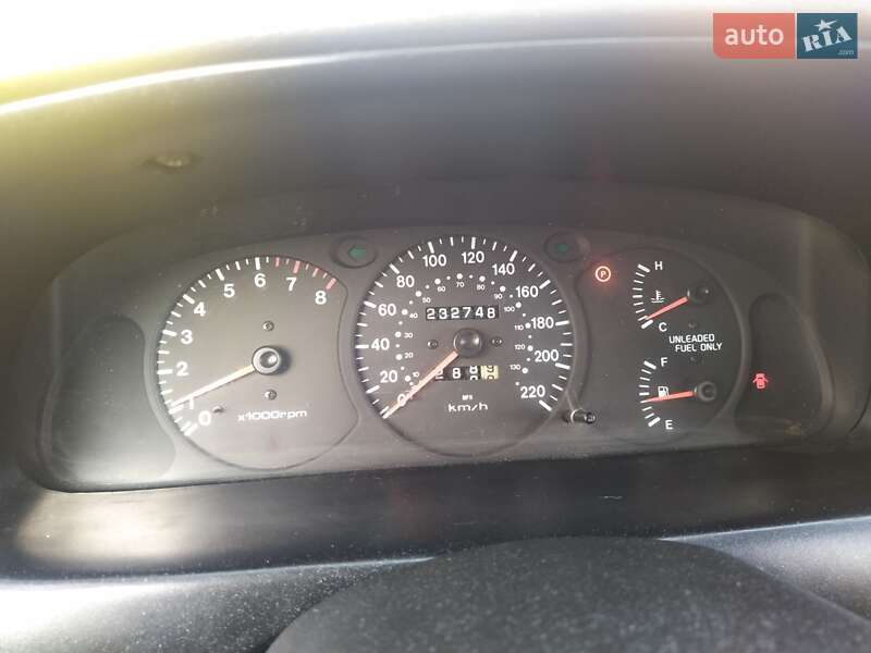 Седан Kia Shuma 2000 в Житомирі