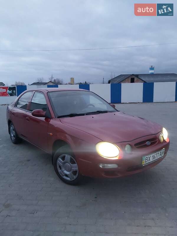 Седан Kia Shuma 1999 в Чемеровцах