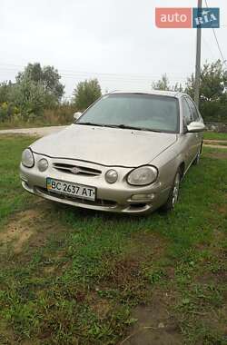 Седан Kia Shuma 2000 в Новояворовске