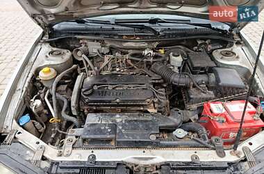 Седан Kia Shuma 2003 в  фото 10 Седан Kia Shuma 2003 в