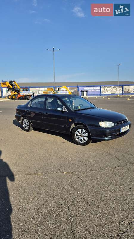 Седан Kia Shuma 1999 в Одессе