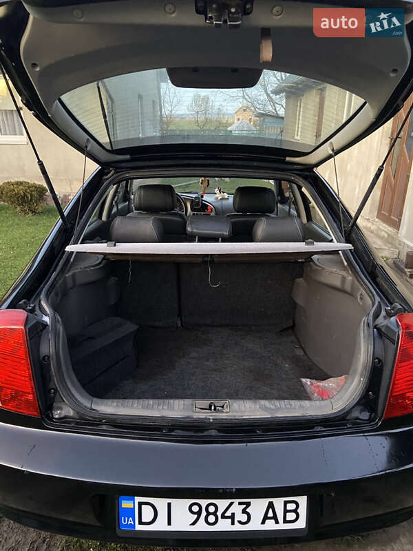 Седан Kia Shuma 2003 в Тернополе