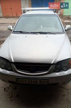 Седан Kia Shuma 2003 в Слов'янську
