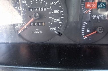 Седан Kia Shuma 2001 в Хмельницком