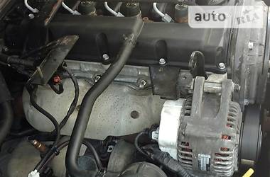 Позашляховик / Кросовер Kia Sorento 2006 в 