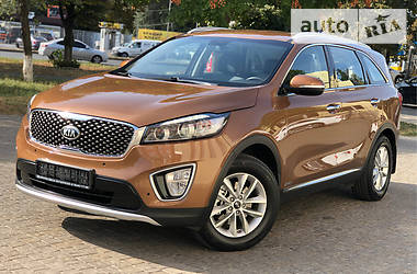 Позашляховик / Кросовер Kia Sorento 2016 в Одесі