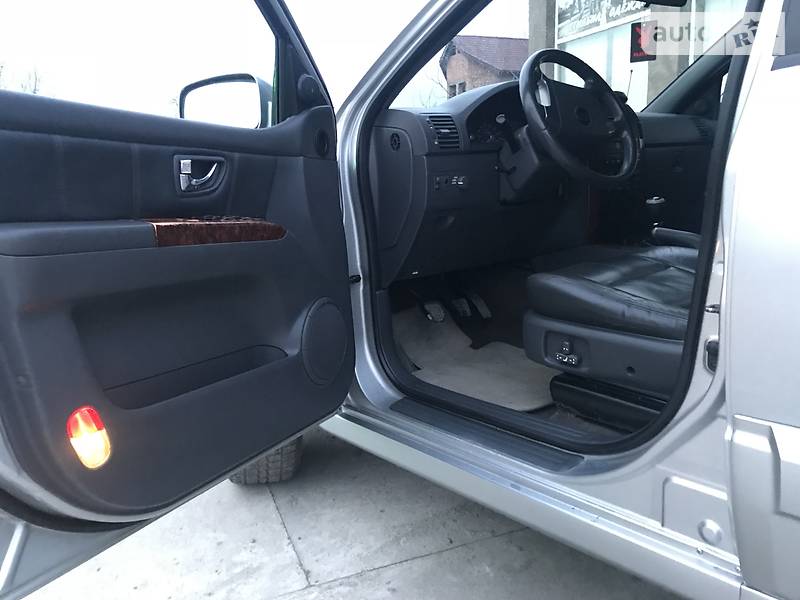 Внедорожник / Кроссовер Kia Sorento 2003 в Тячеве