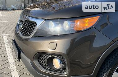 Позашляховик / Кросовер Kia Sorento 2011 в Одесі