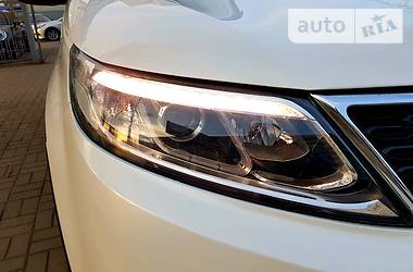 Позашляховик / Кросовер Kia Sorento 2014 в 