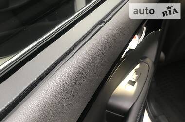 Позашляховик / Кросовер Kia Sorento 2016 в 