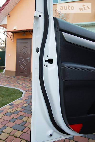 Позашляховик / Кросовер Kia Sorento 2011 в Умані