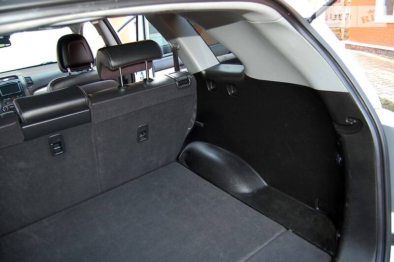 Позашляховик / Кросовер Kia Sorento 2011 в Умані