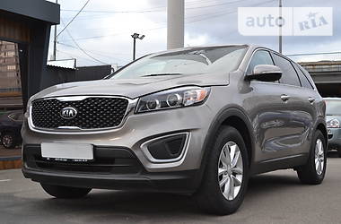 Позашляховик / Кросовер Kia Sorento 2015 в 