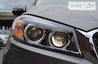 Позашляховик / Кросовер Kia Sorento 2015 в 