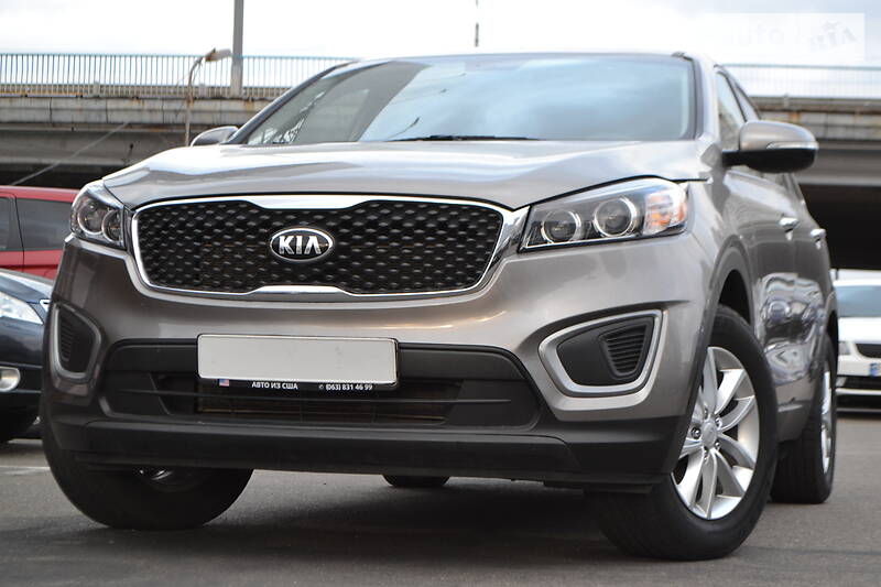 Позашляховик / Кросовер Kia Sorento 2015 в 