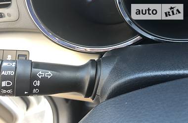 Позашляховик / Кросовер Kia Sorento 2010 в 