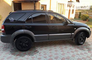 Позашляховик / Кросовер Kia Sorento 2005 в 