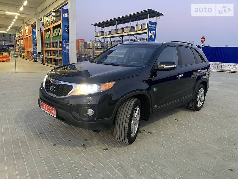 Позашляховик / Кросовер Kia Sorento 2010 в Івано-Франківську