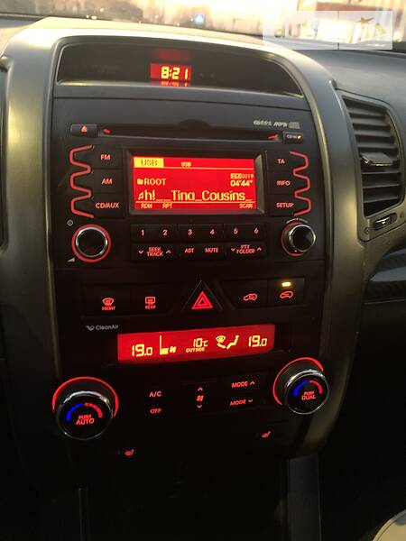 Позашляховик / Кросовер Kia Sorento 2010 в Івано-Франківську