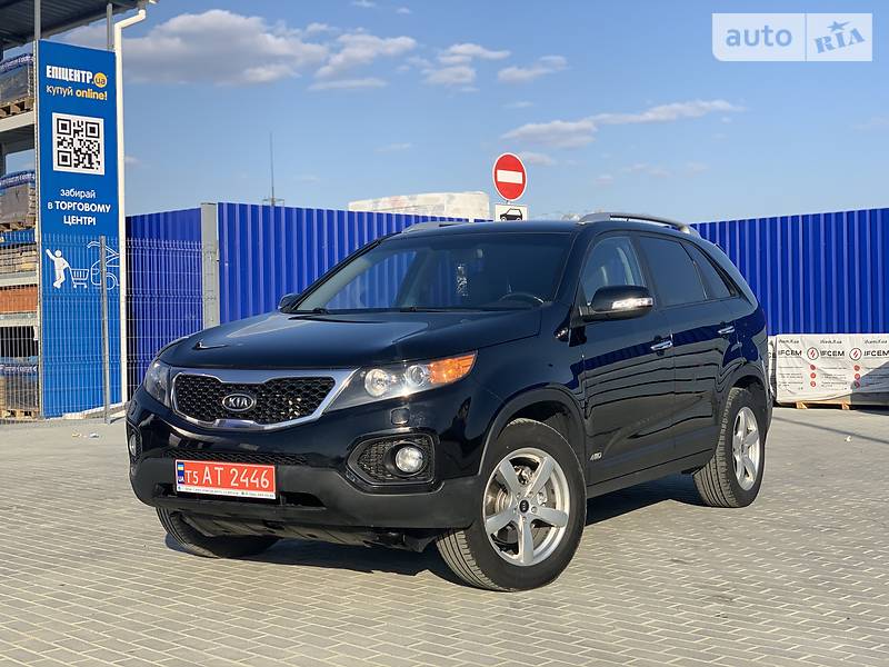 Позашляховик / Кросовер Kia Sorento 2010 в Івано-Франківську