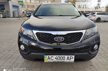 Позашляховик / Кросовер Kia Sorento 2012 в 