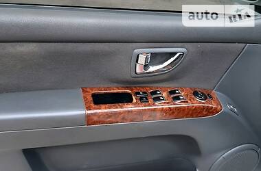 Позашляховик / Кросовер Kia Sorento 2004 в 